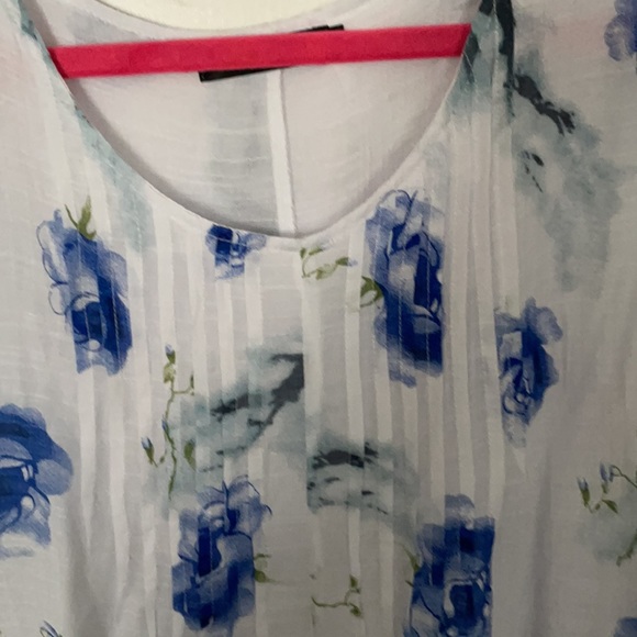 Flowered 2X long blouse - Picture 2 of 4